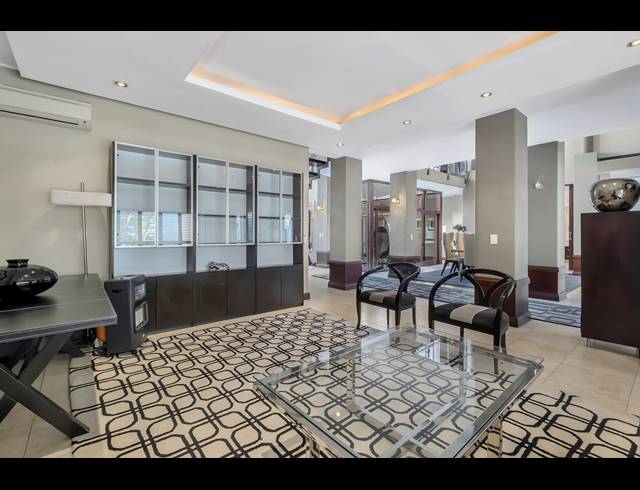 5 BEDROOM HOUSE FOR SALE IN HYDE PARK